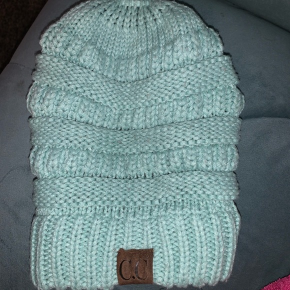 Beanie - Picture 4 of 5